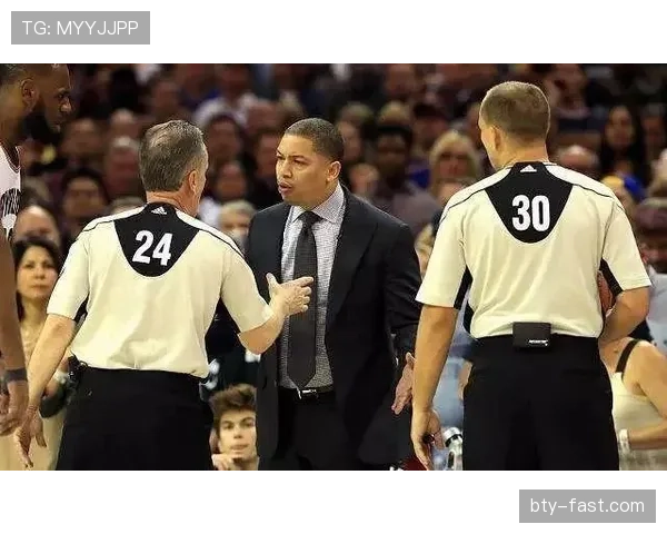 罚球规则NBA与FIBA到底有什么区别？篮球新手必看！